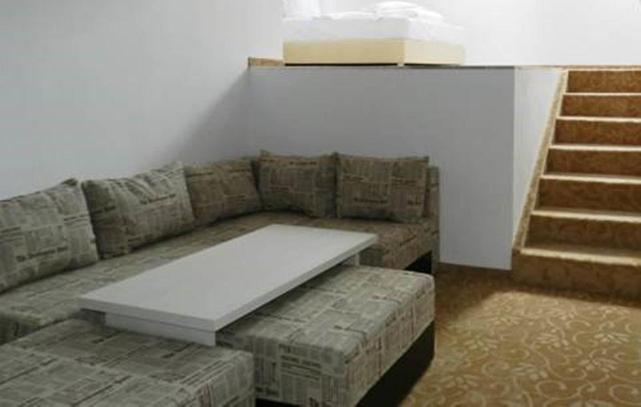 Hotel Condor Оравица Екстериор снимка