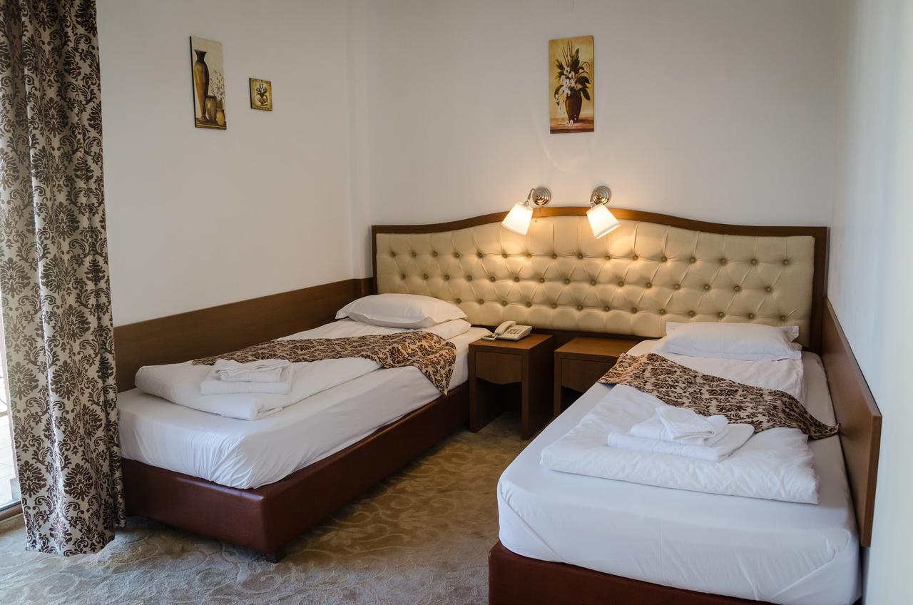 Hotel Condor Оравица Стая снимка
