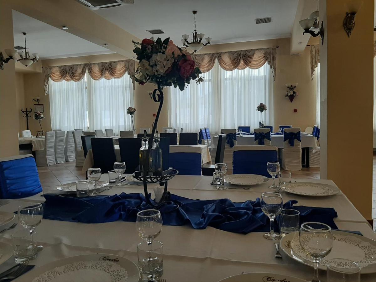 Hotel Condor Оравица Екстериор снимка